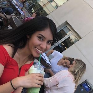 Meet your Posher, Nuri